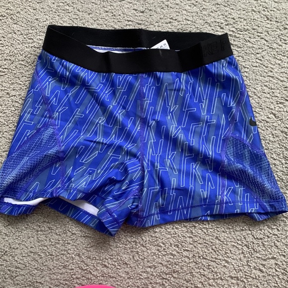 Nike Pro Shorts - Picture 7 of 10